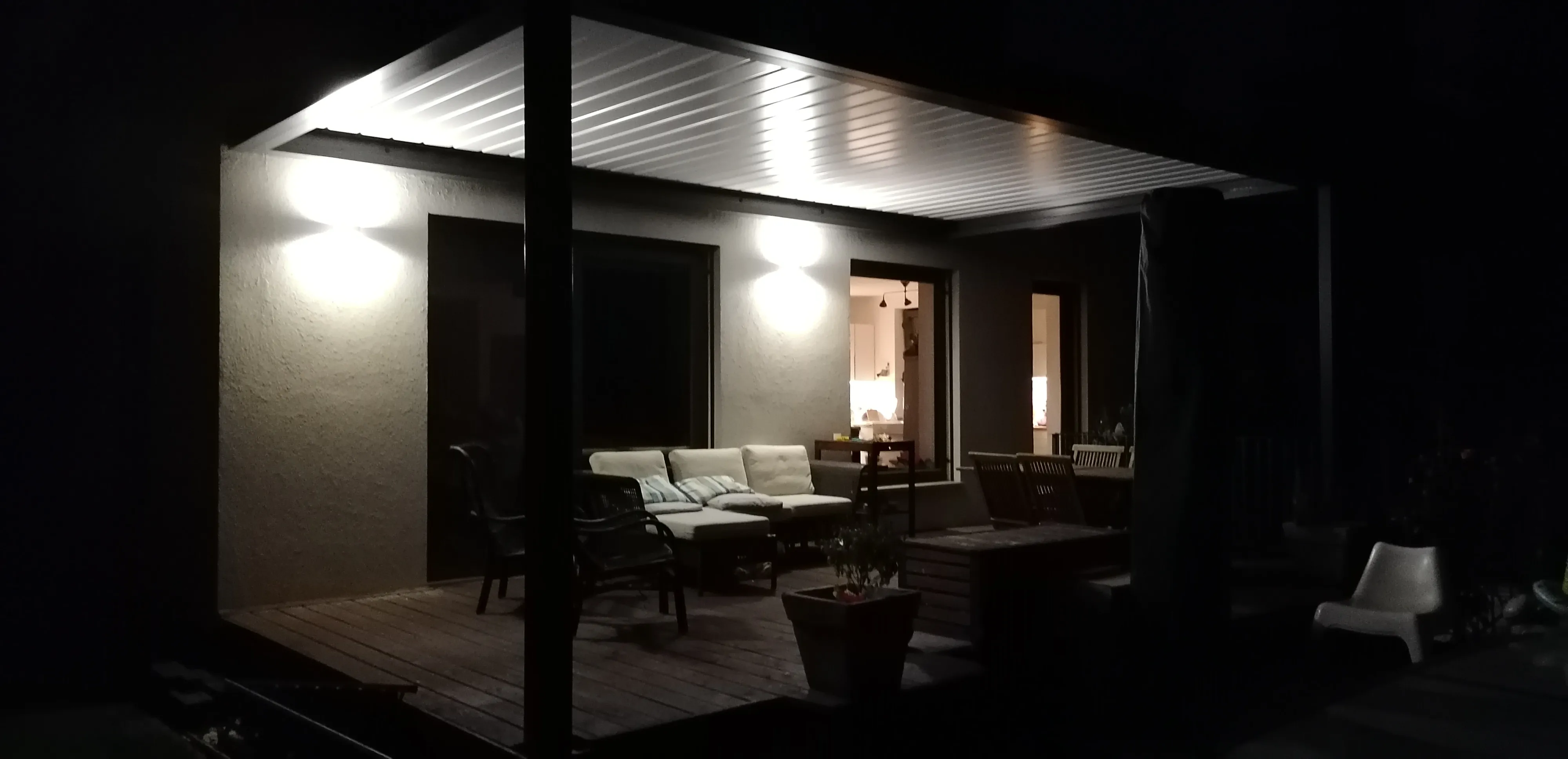 Bioklimatikus (sunguard) pergola tervezése és telepítése Budapesten, 2022-ben