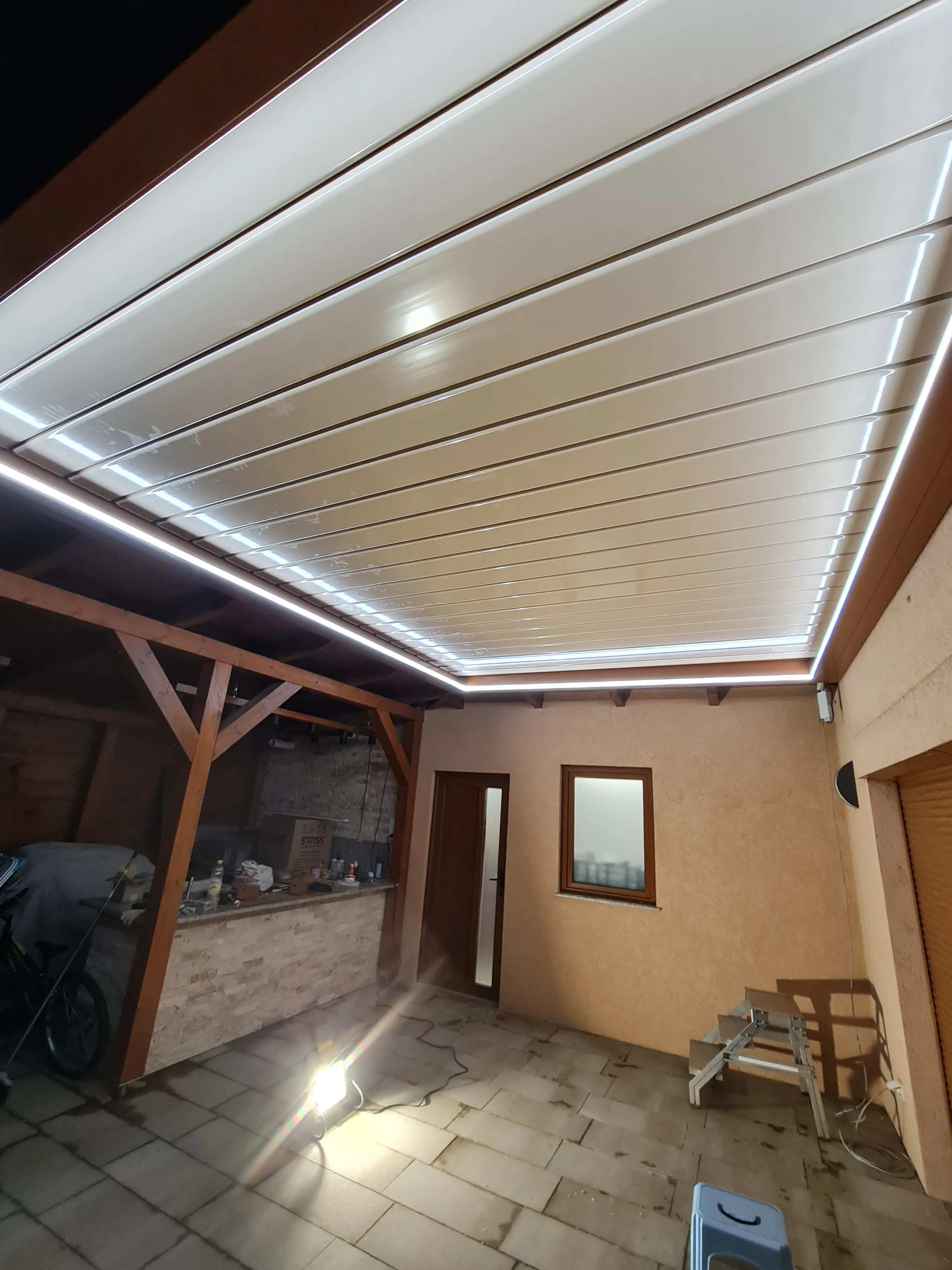 Bioklimatikus (sunguard) pergola tervezése és telepítése Budapesten, 2022-ben