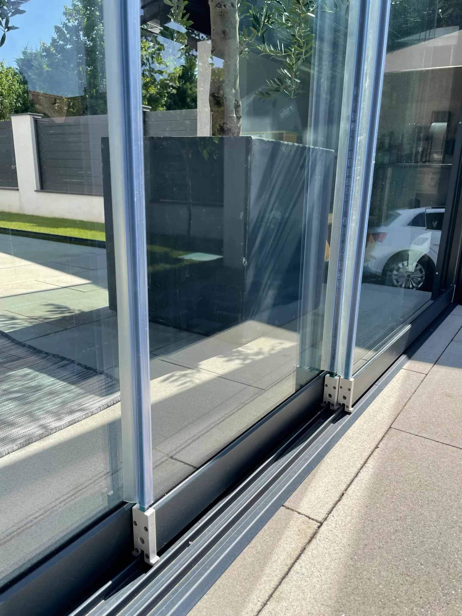 Bioklimatikus (sunguard) pergola tervezése és telepítése Budapesten, 2022-ben