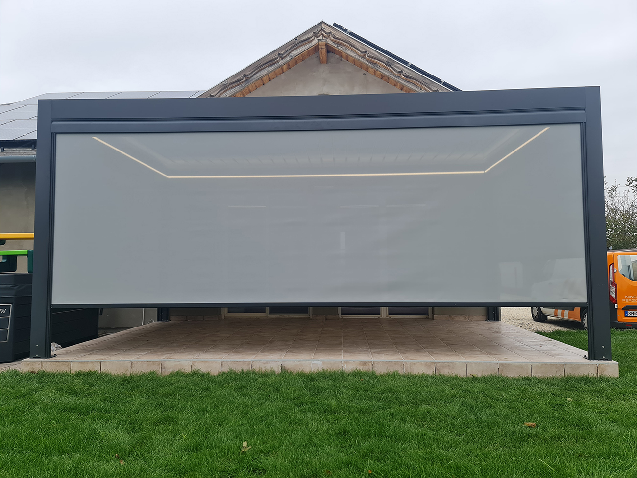 Bioklimatikus (sunguard) pergola tervezése és telepítése Budapesten, 2022-ben