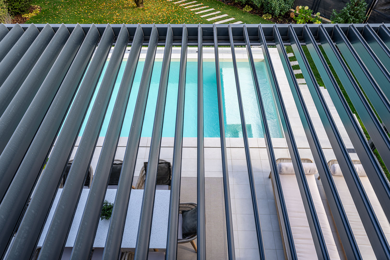 Bioklimatikus (sunguard) pergola tervezése és telepítése Budapesten, 2022-ben