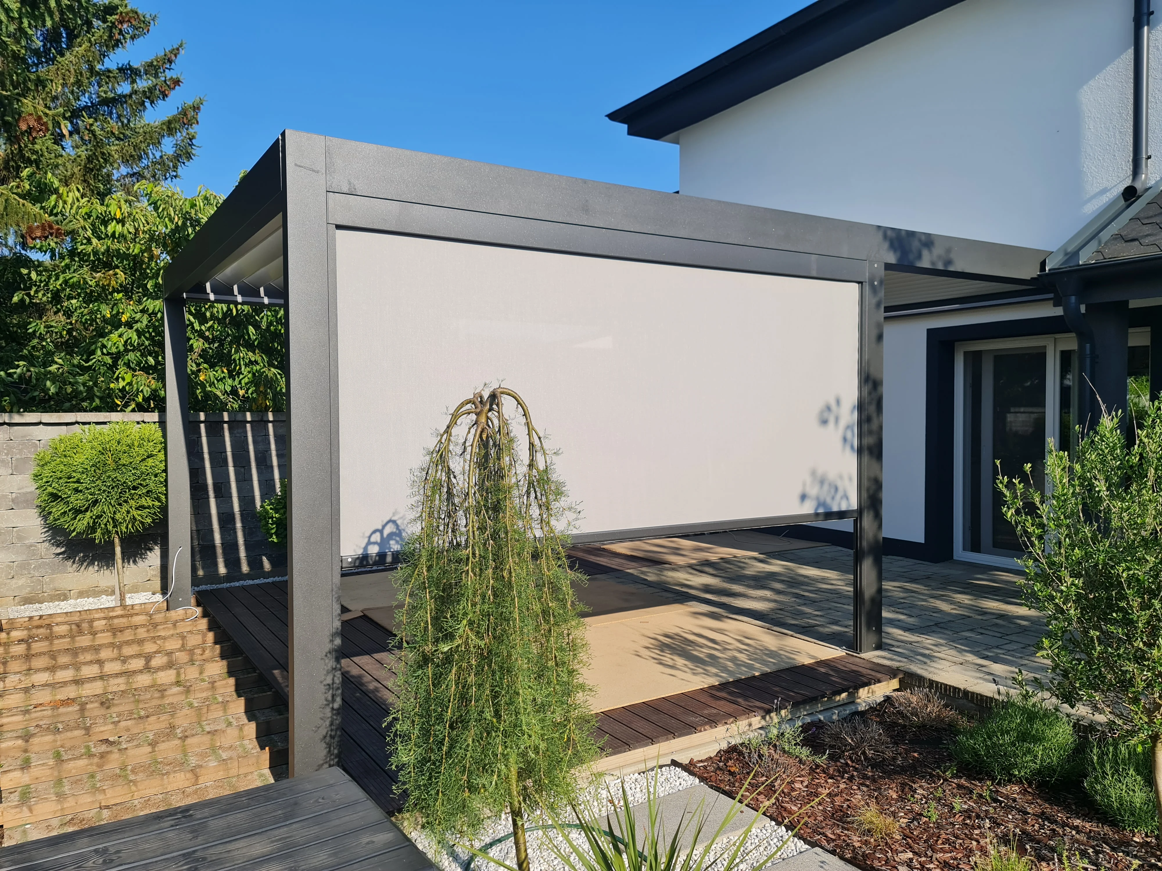 Bioklimatikus (sunguard) pergola tervezése és telepítése Budapesten, 2022-ben