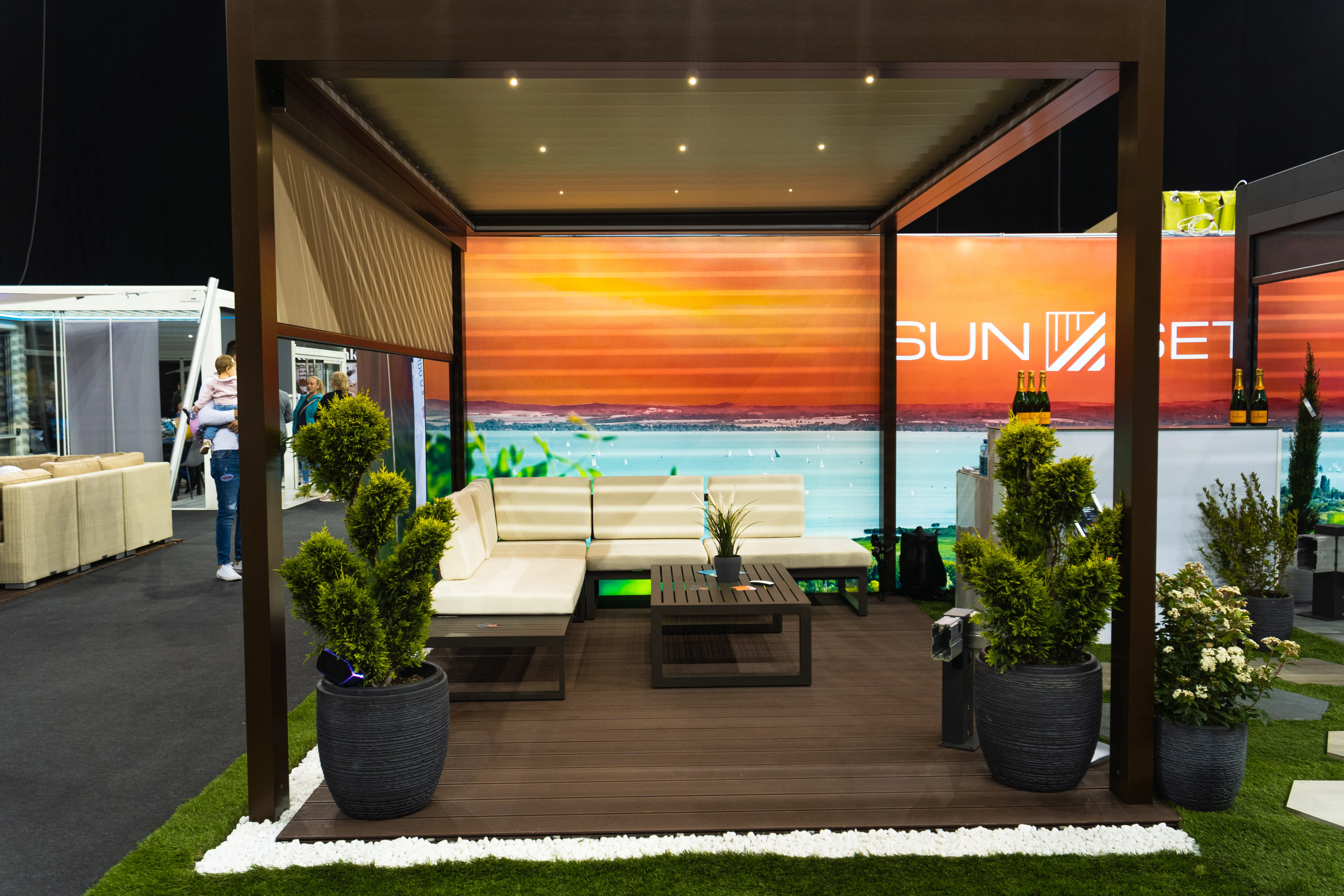 Bioklimatikus (sunguard) pergola tervezése és telepítése Budapesten, 2022-ben