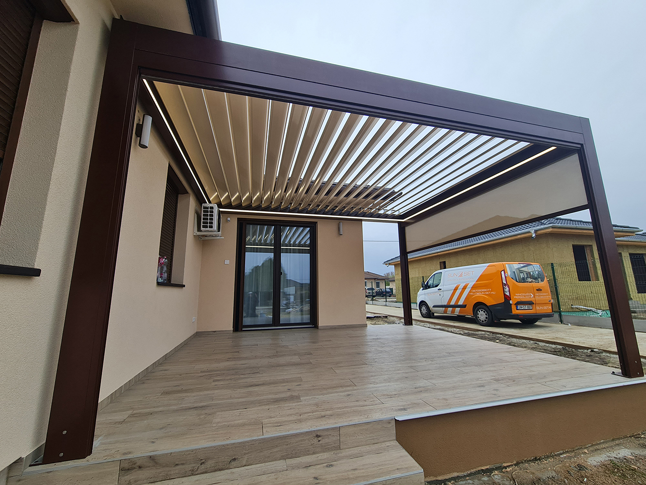 Bioklimatikus (sunguard) pergola tervezése és telepítése Budapesten, 2022-ben