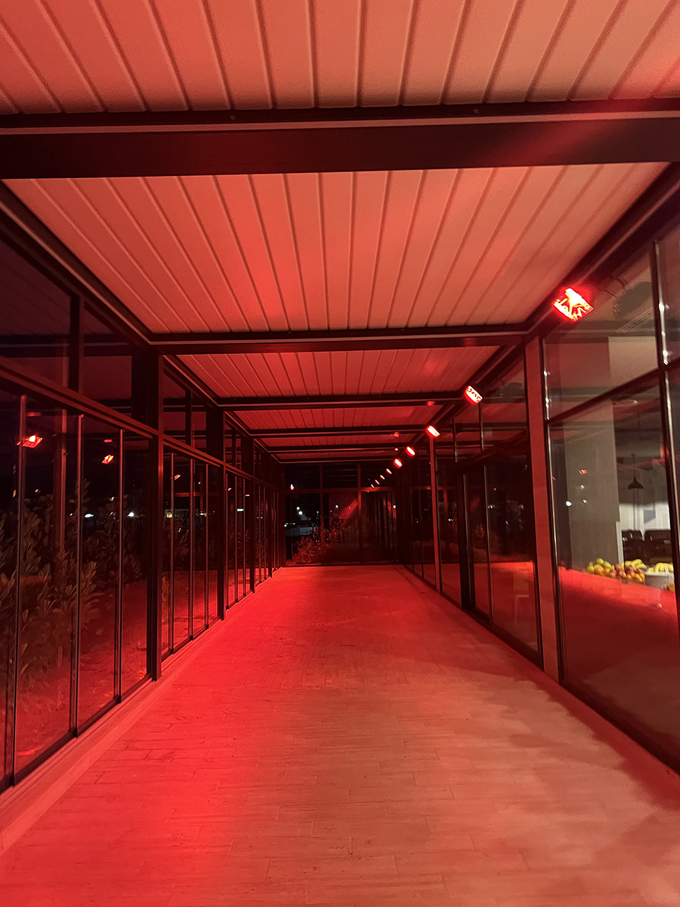 Bioklimatikus (sunguard) pergola tervezése és telepítése Budapesten, 2022-ben