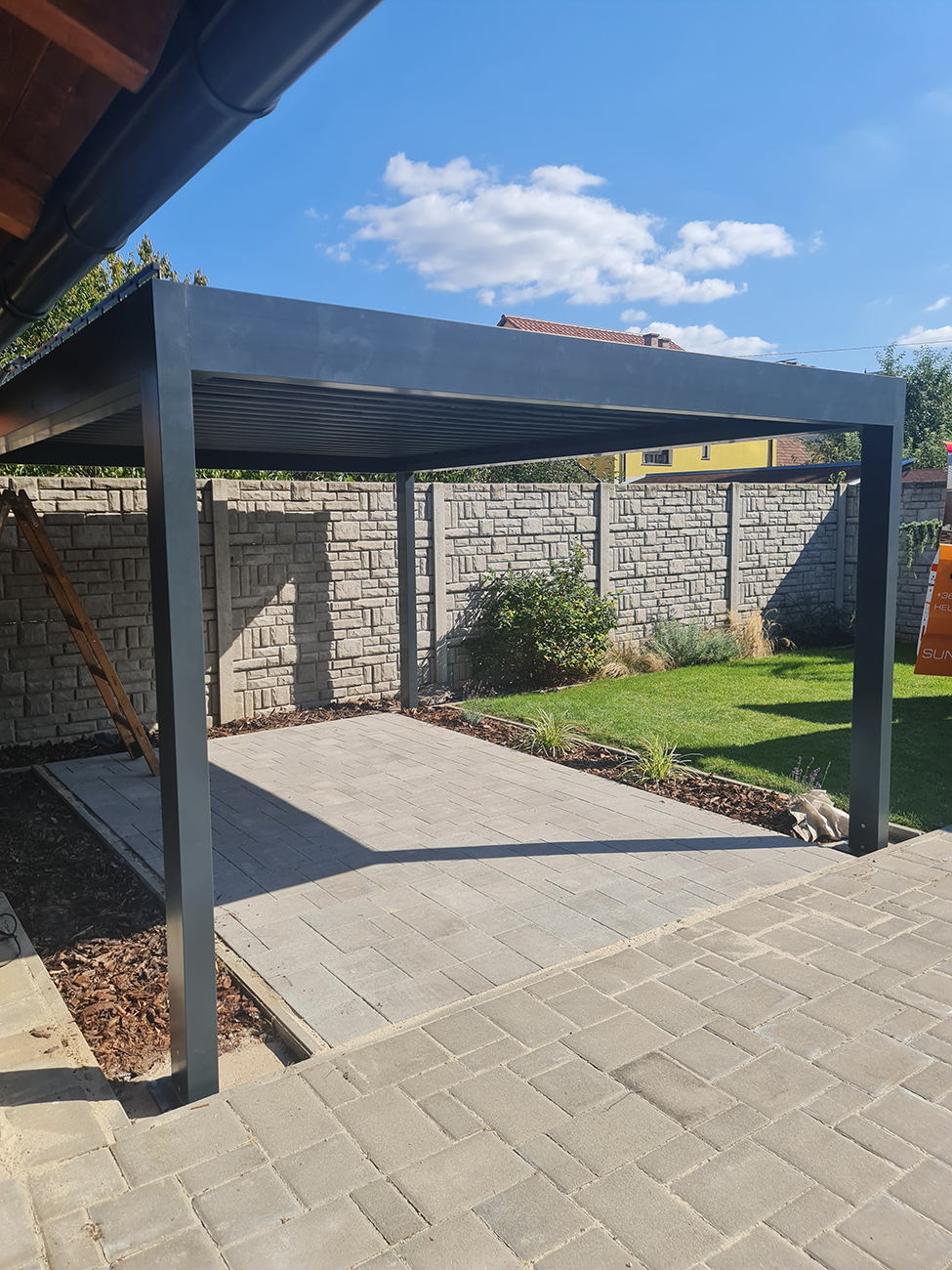 Bioklimatikus (sunguard) pergola tervezése és telepítése Budapesten, 2022-ben