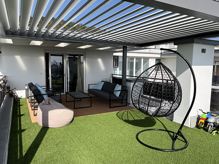 Bioklimatikus (sunguard) pergola tervezése és telepítése Budapesten, 2022-ben